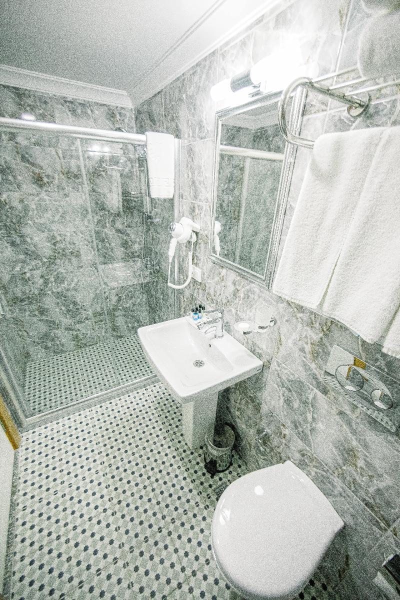 Acacia Mansion Hotel Istanbul Bagian luar foto